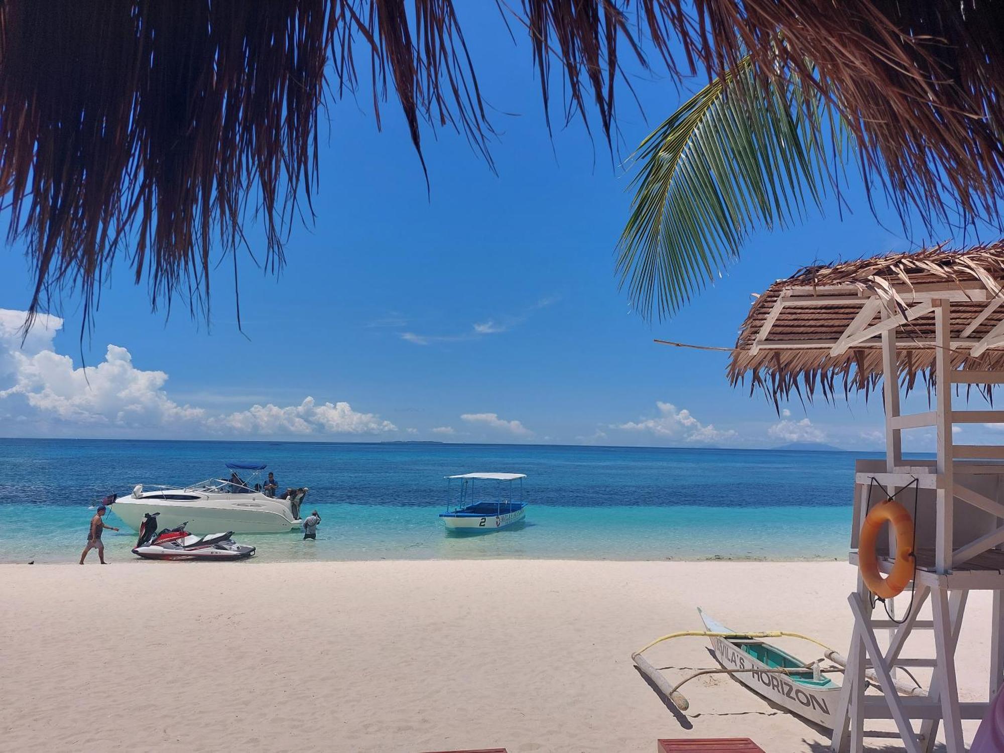 Avila'S Horizon Dive Resort Malapascua Exterior photo